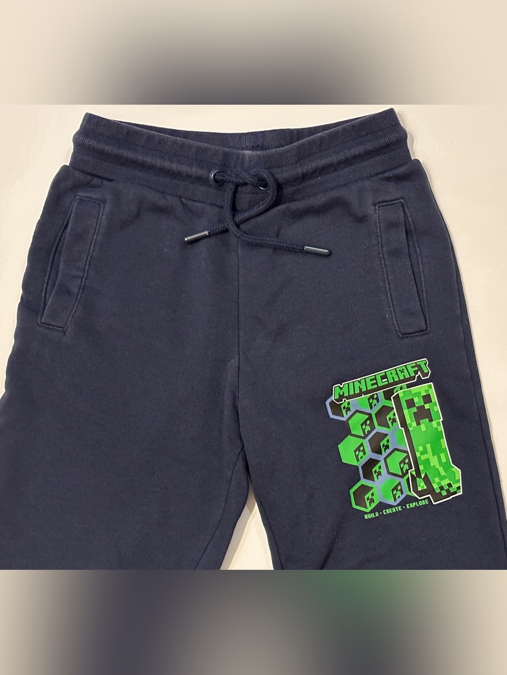 Minecraft blue sweatpants with green creeper graphic for boys in Size 7-8. - Picture 4 of 6